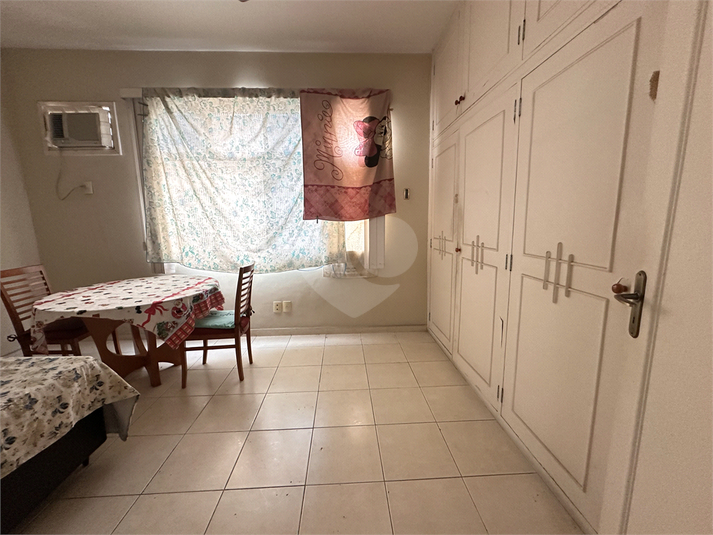 Foto REO1099152