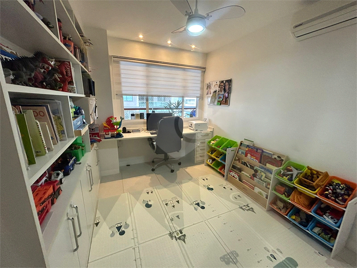 Foto REO1099176