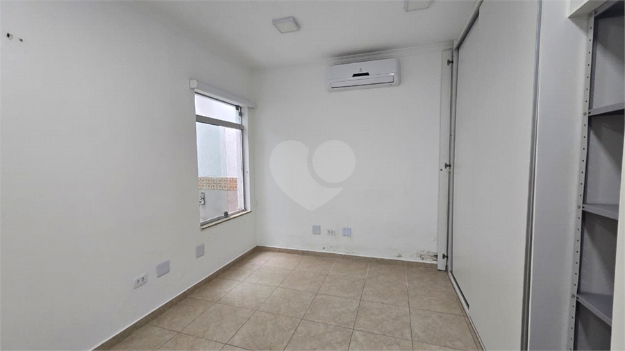 Foto REO1099266