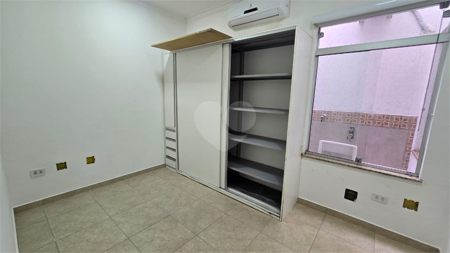 Foto REO1099266