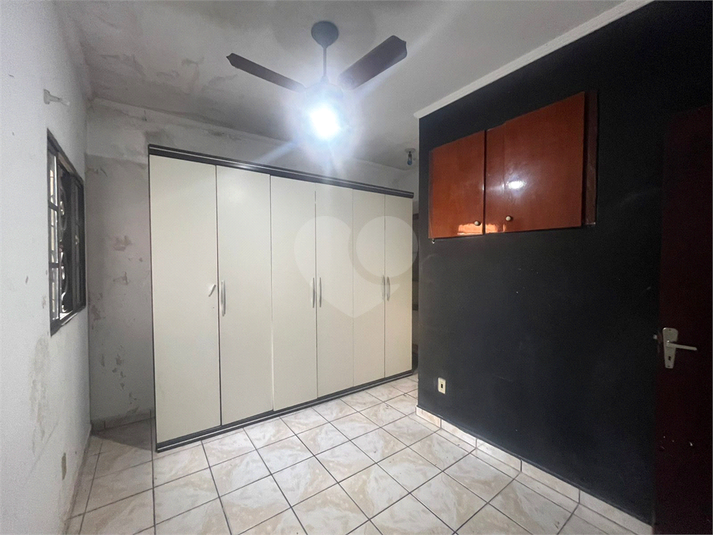 Foto REO1099275