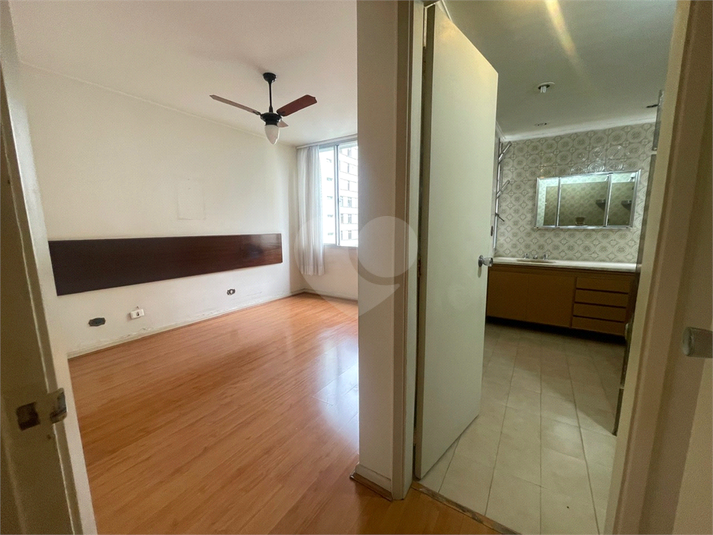 Foto REO1099302