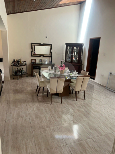 Foto REO1099303
