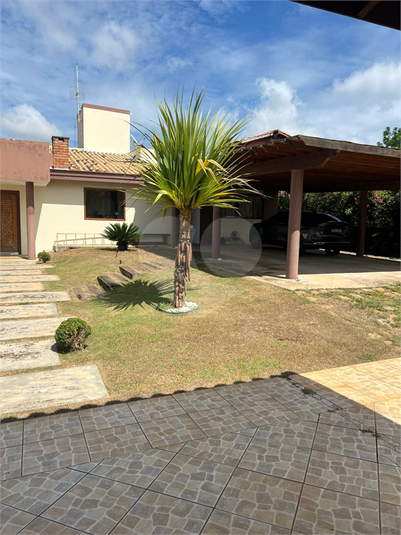 Foto REO1099303