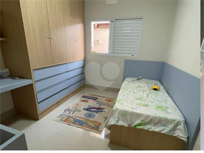 Foto REO1099313