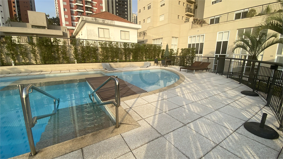 Foto REO1099375