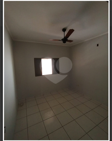 Foto REO1099381