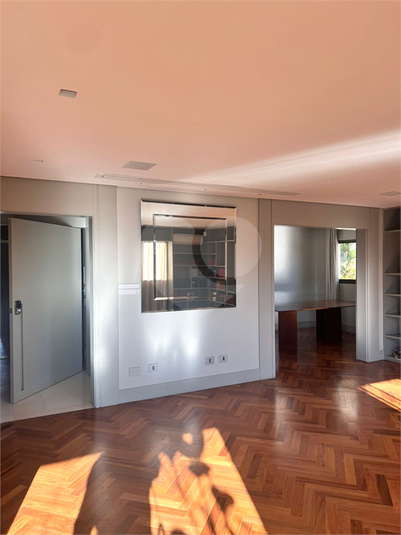 Foto REO1099432