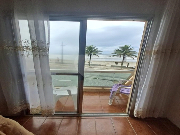 Foto REO1099483