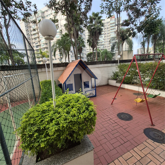 Foto REO1099499