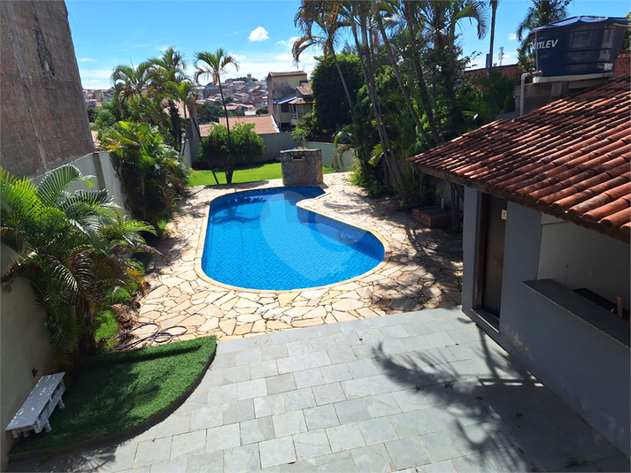 Foto REO1099565