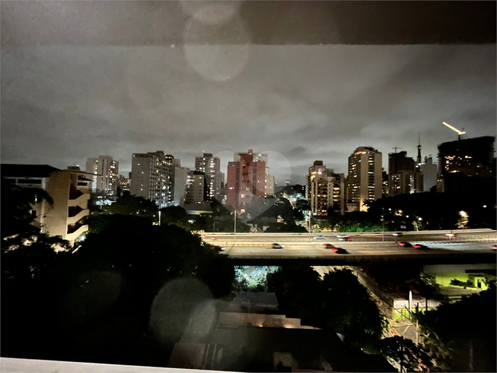 Foto REO1099569