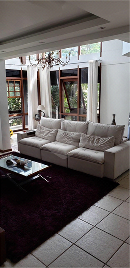 Foto REO1099625