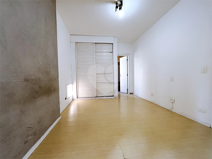 Foto REO1099632