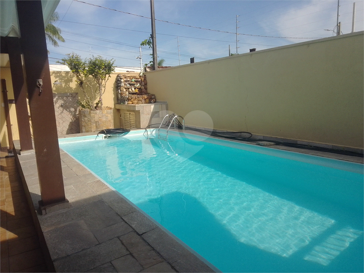 Foto REO1099726