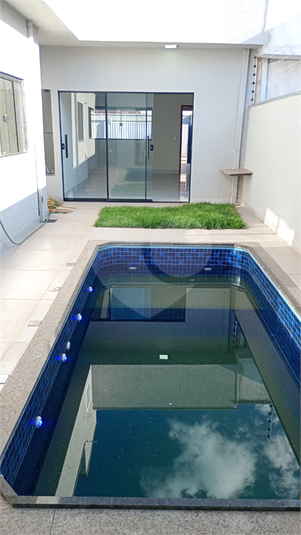 Foto REO1099751