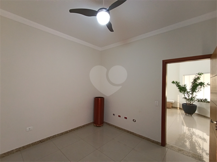 Foto REO1099774