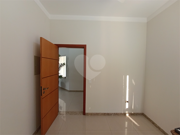 Foto REO1099774