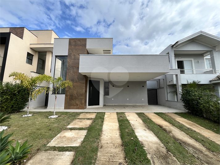 Foto REO1099780