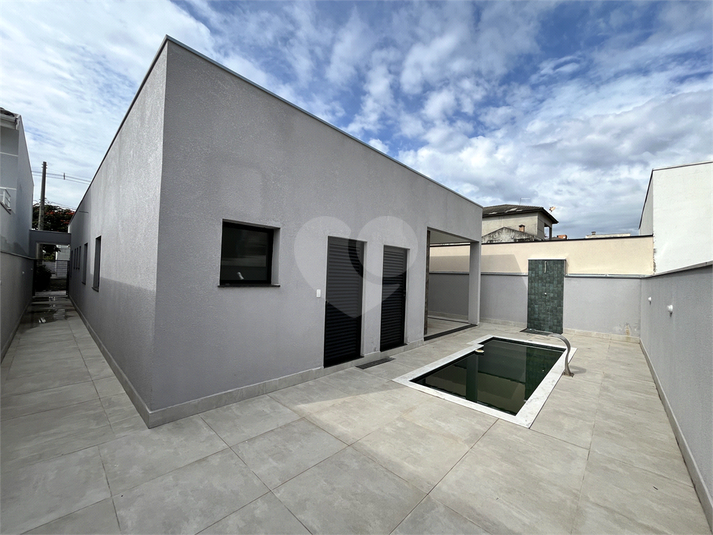 Foto REO1099780