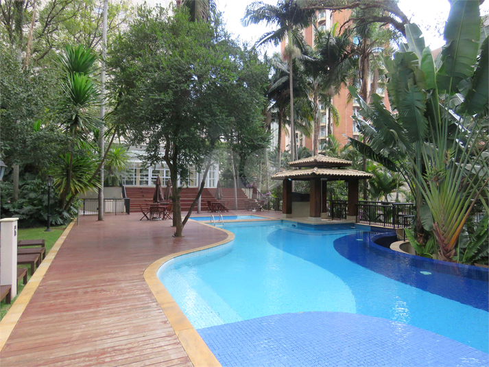 Foto REO1099795