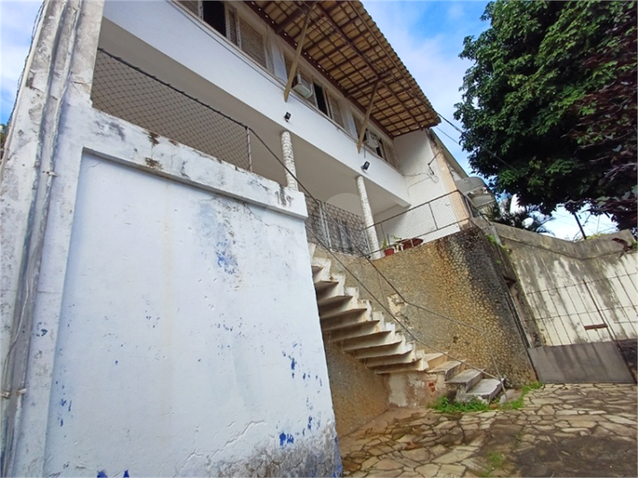 Foto REO1099825