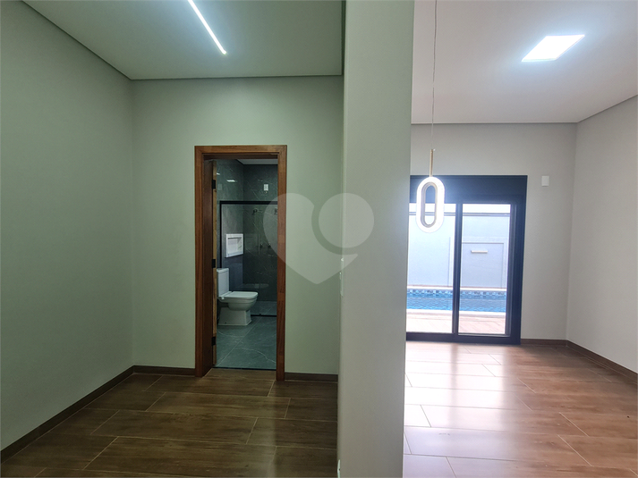 Foto REO1099831