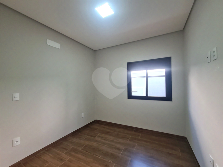 Foto REO1099831