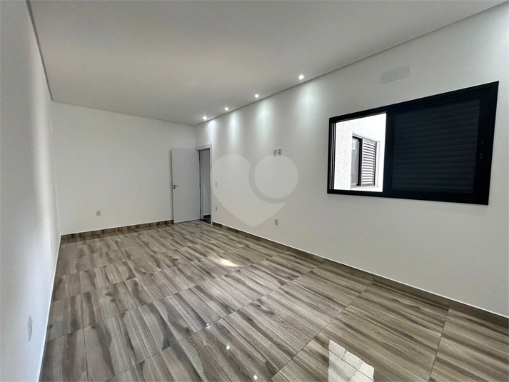 Foto REO1099876
