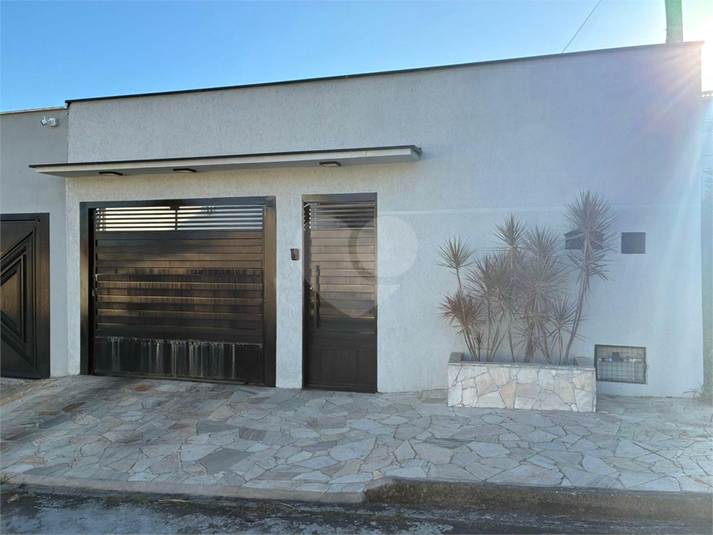 Foto REO1099900