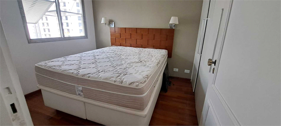 Foto REO1099910