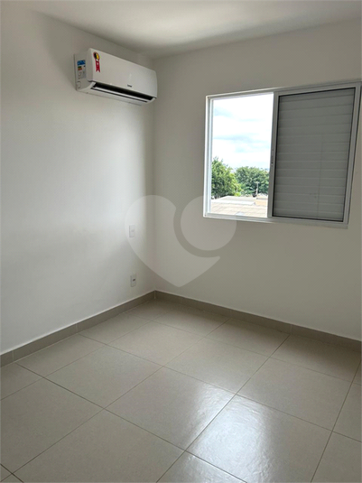Foto REO1099948