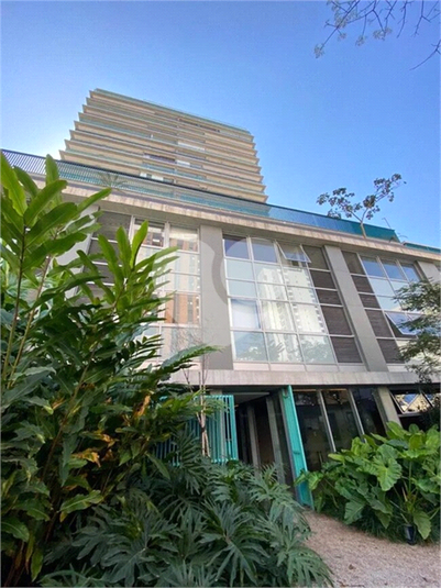 Foto REO1100024