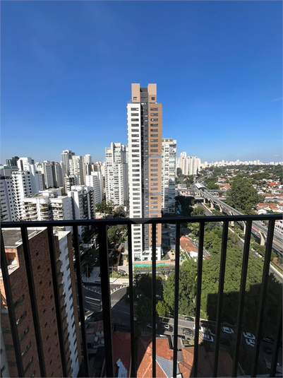 Foto REO1100103