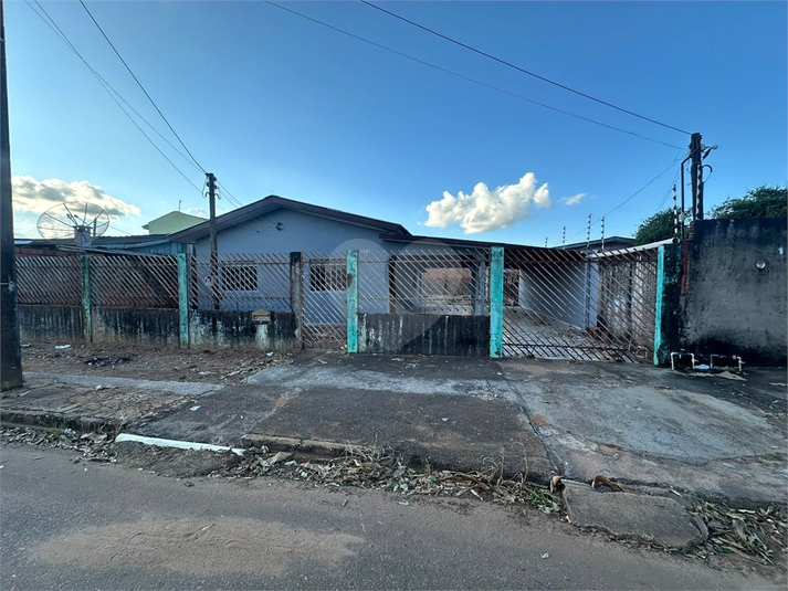 Foto REO1100110