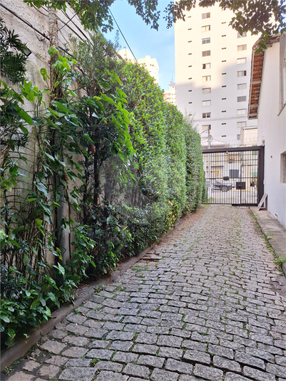Foto REO1100143