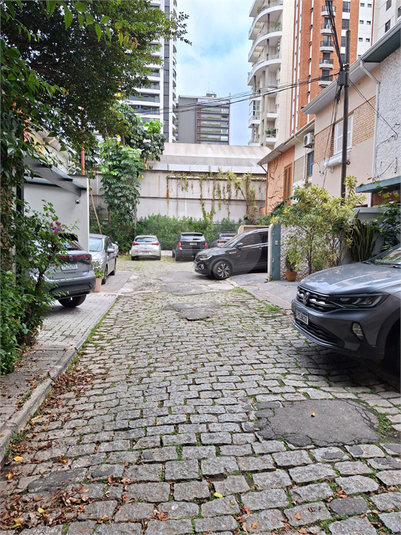 Foto REO1100143