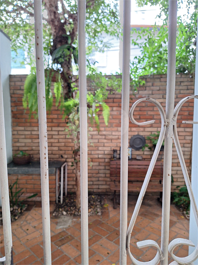 Foto REO1100143