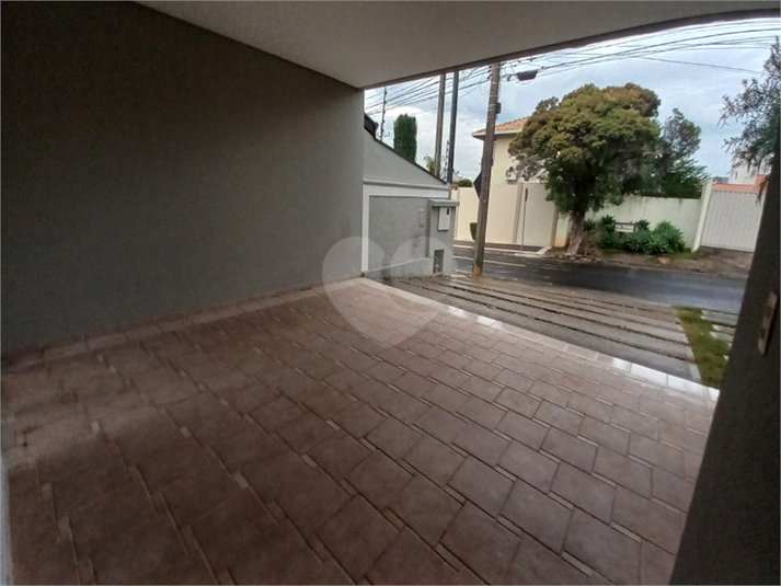 Foto REO1100147