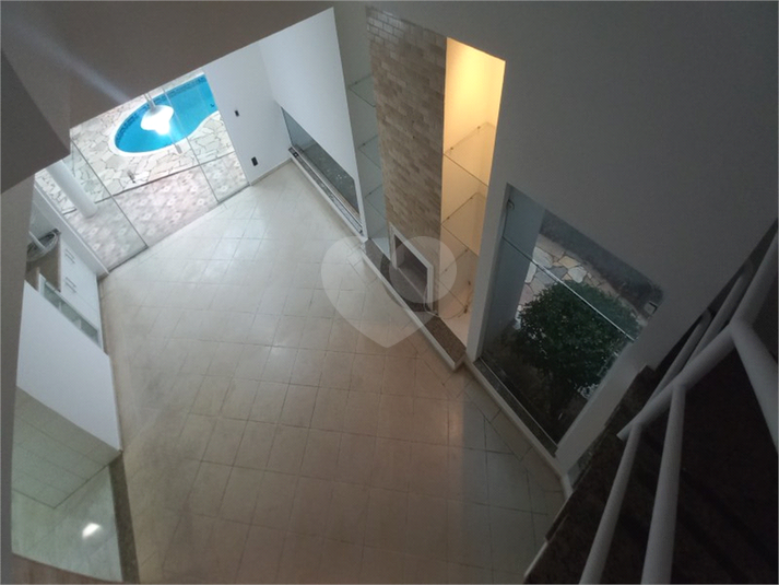 Foto REO1100147