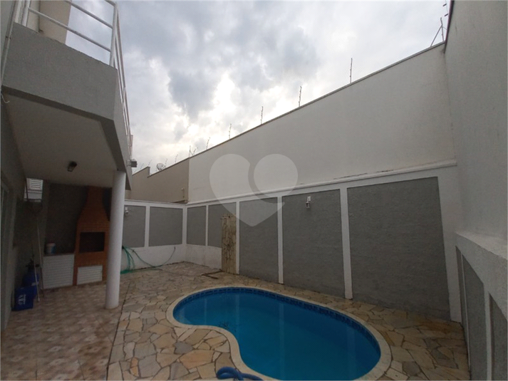 Foto REO1100147