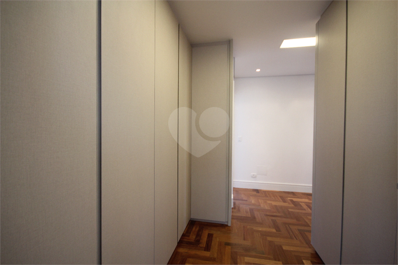 Foto REO1100155