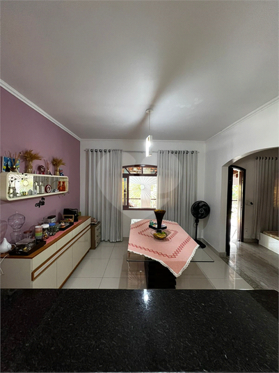 Foto REO1100168