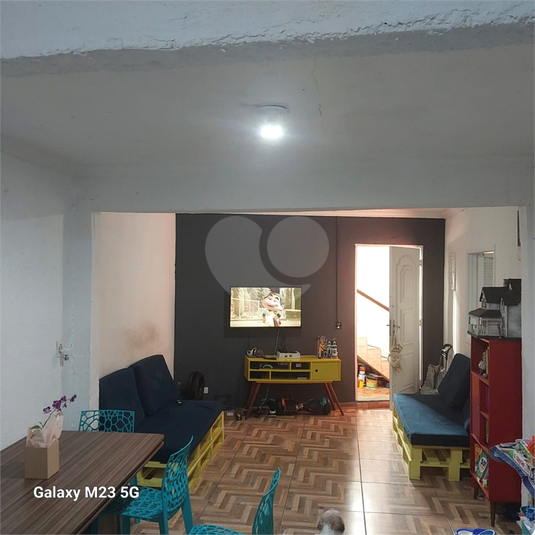 Foto REO1100222