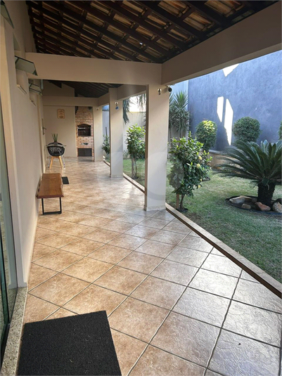 Foto REO1100227