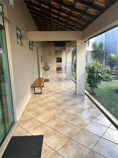 Foto REO1100227