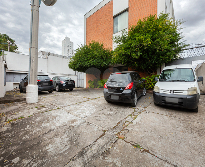 Foto REO1100277