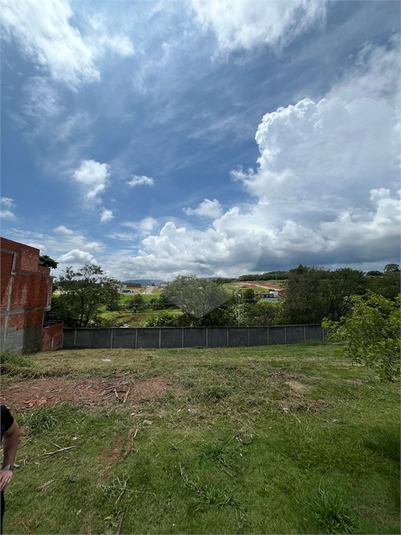 Foto REO1100289