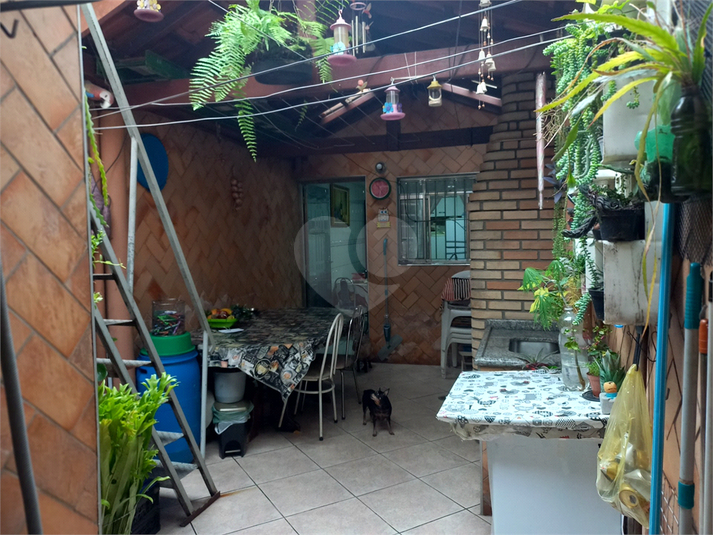 Foto REO1100330