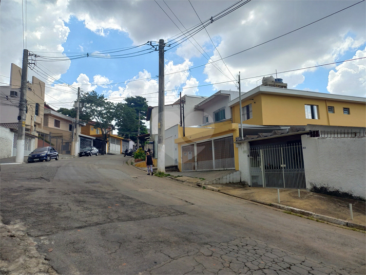 Foto REO1100330